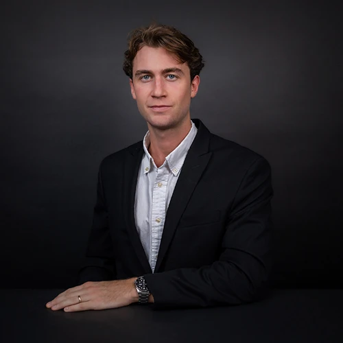 Brown Harris Stevens Real Estate Agent Daniel Whitworth