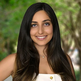 Brown Harris Stevens Real Estate Agent Nicole Lombrozo