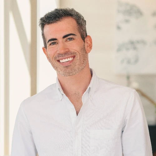 Brown Harris Stevens Real Estate Agent Matthew Cohen